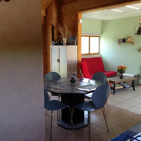 Quaint Holiday Home In La Haye-D'Ectot With Garden