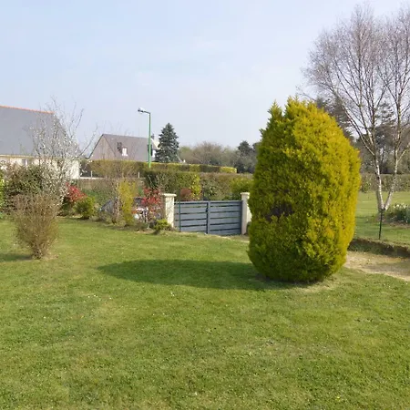 Quaint Holiday Home In La Haye-D'Ectot With Garden Vakantiehuis La Haye-d'Ectot