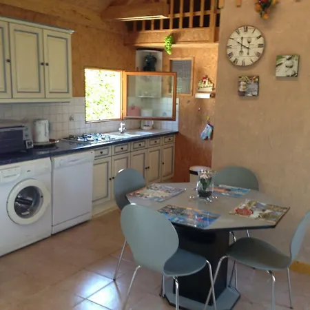 Vakantiehuis Quaint Holiday Home In La Haye-D'Ectot With Garden La Haye-d'Ectot